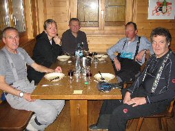 082.JPG
									title=